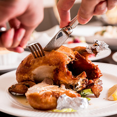 名物の丸ごとチキンもテイクアウトOK♪