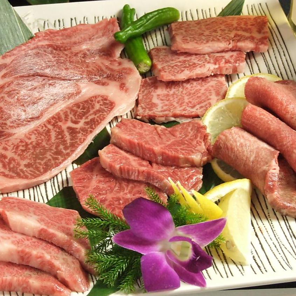 厳選された和牛のみ。肉そのものの質にこだわってA5ランクのお肉を決めています。