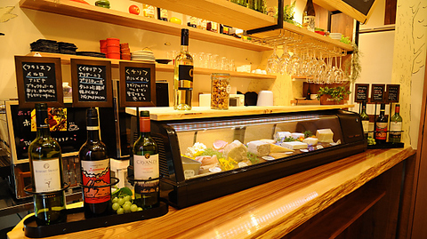 赤羽駅3分◆ソムリエが厳選した、世界各国の銘醸ワインをお楽しみいただけます。