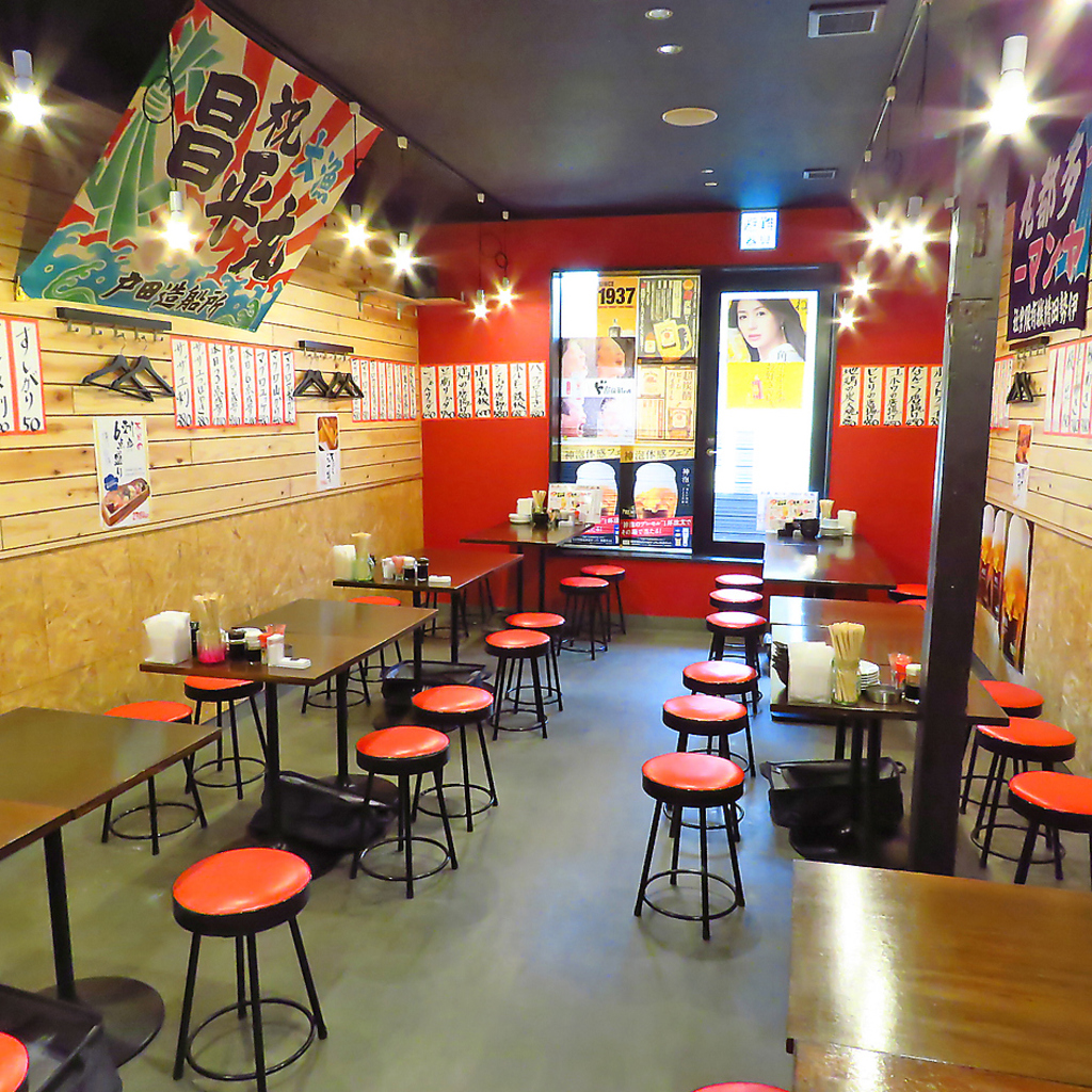 席数は全部で60席。大人数のご宴会にも対応可能です◎貸切は25～40名様までOK！是非ご利用下さい！！