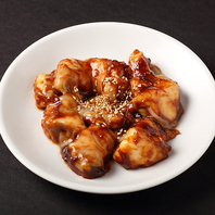 新鮮ホルモンの旨味を堪能！自家製みそだれが魅力！