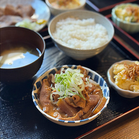 大衆食堂ならではのバリエーション豊富なメニュー★