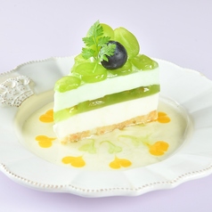 メロンのシャルロットケーキ
