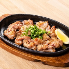 地鶏せせり鉄板焼き