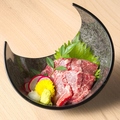 料理メニュー写真 熊本産！霜降り馬刺し