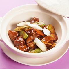牛バラ肉と大根煮込み