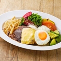 料理メニュー写真&nbsp;HANAO'sアボカドチーズソースロコモコ