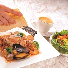 【季節のパスタランチ】海老と蟹のトマトクリームパスタ