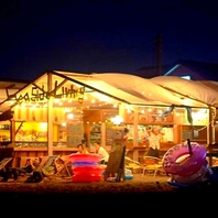 夕方以降のバルメニューも人気♪