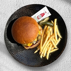 スパイシー・マッシュルーム・チーズバーガー