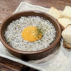 釜揚げシラスのアヒージョ