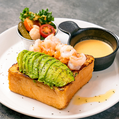 アボカドシュリンプフレンチトースト