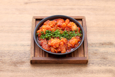 函館大沼牛ホルモンチャンジャ炒め