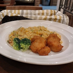 チャーハン(チキンから揚げ＆スープ付)