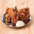 料理メニュー写真&nbsp;鶏の唐揚げ（2コ)