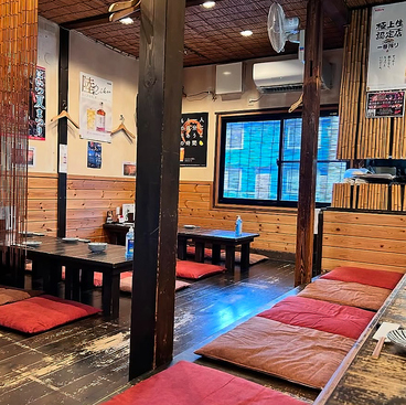 雑多居酒屋 しののめ 古町店の雰囲気1