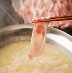 【極上の旨み】黒豚しゃぶしゃぶ食べ放題で贅沢にの写真