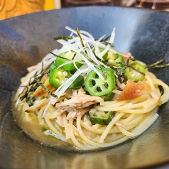 梅とツナ、オクラの和ダレパスタ