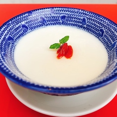 とろとろ杏仁豆腐