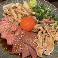 料理メニュー写真&nbsp;名物！肉刺し5種ユッケ