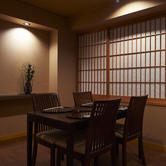 2～8名様までご利用可能な完全個室です。プライベート空間が魅力で、少人数の法事をはじめ、記念日や接待など、大切な日のお食事にどうぞ。