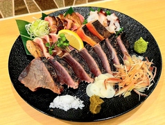 【当店イチオシ！】藁焼き5種盛り合わせ ハーフ（1～2前）