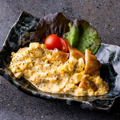 鶏もも素揚げ タルタルかけ