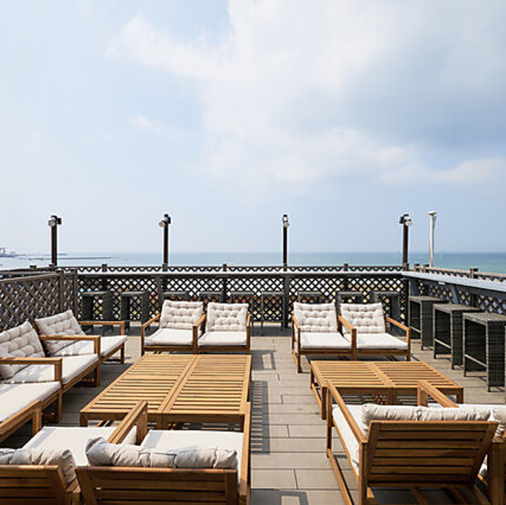 鎌幕といえば！！！大絶景のオーシャンビューテラス席で決まり！