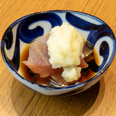 漬けマグロめちゃくちゃニンニク乗せ