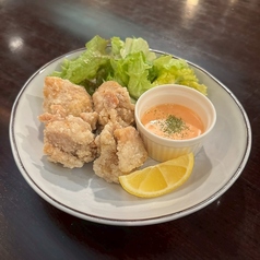 鶏のエスニック唐揚げ　スイートチリマヨソース