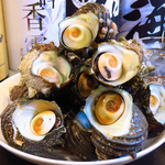 ほろ苦いオトナ味。お酒がすすむサザエのつぼやきもご用意しております。日本酒や焼酎とご一緒に