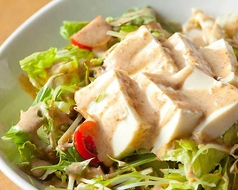 豆腐の胡麻風味サラダ