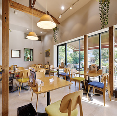 グルメバーガー専門店　淡路島バーガー国立谷保店の雰囲気2