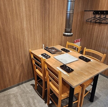 炭火焼肉じゃけぇ 松江古志原店の雰囲気1