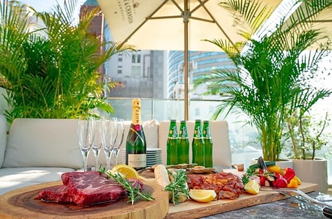 表参道の屋上で緑溢れる都心型ルーフトップBBQ