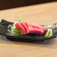 マグロ中トロ刺身