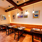 ご家族でのお食事をはじめ、女性同士の華やかな食事会、接待など幅広いシーンにご利用ください。