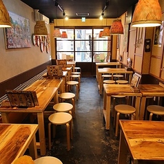 歓送迎会や誕生日パーティー、女子会など、特別な集まりには貸切がおすすめです◎店内の全スペースを貸し切ることで、他のお客様を気にすることなく、プライベートな空間で存分にお楽しみいただけます。ご要望に応じて柔軟に対応いたしますのでお気軽にご相談ください。思い出に残る素敵な時間をお過ごしくださいませ。