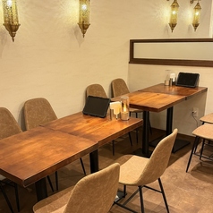 4名様向けテーブル席