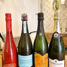 SALTY Oyster House ソルティーオイスターハウス 新小岩の特集写真