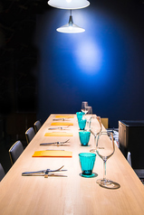 お洒落な雰囲気のカウンター席4席ご用意＊お一人様でも、デートにも最適な雰囲気のお席です♪