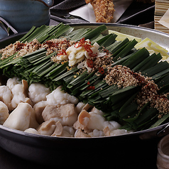 鶏だし醤油阿波の黒毛和牛のもつ鍋1人前 （2人前～）