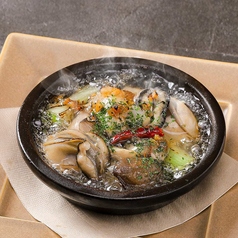 WHISKY BOTTLE BARの写真2