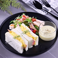 Eggsalad sandwich