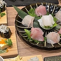 「牛すじどて煮」や鮮魚が勢揃い◎お値打ちコースも充実