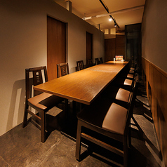 【少人数個室】少人数様向けのプライベートな個室♪ゆったりと優雅なお時間をお過ごし頂けるこちらのお席は、宴席をワンランク上の仕上がりに♪サプライズ演出できるデザートプレートもご用意しております♪その他催し物も、お気軽にお問い合わせください♪ 浅草橋・女子会・サプライズ・記念日・誕生日・少人数個室