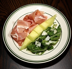 生ハムとメロン ルッコラ添え