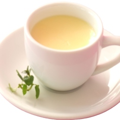 専門店が贈る究極の卵料理。カフェ限定スイーツ無料！