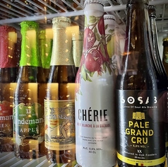 ここでしか飲めないベルギービールも多数