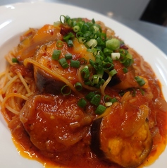 自家製ラー油と茄子のトマトソースパスタ